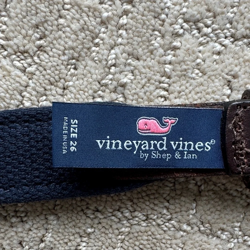 Vineyard Vines Boy size 26 Blue Whale Belt